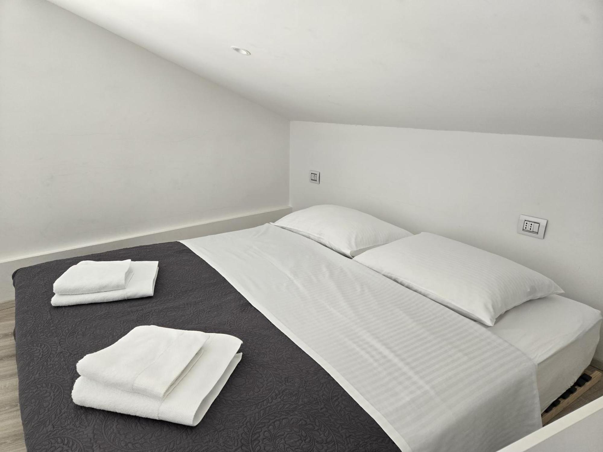 Vis A Vis Apartments Baska  Luaran gambar