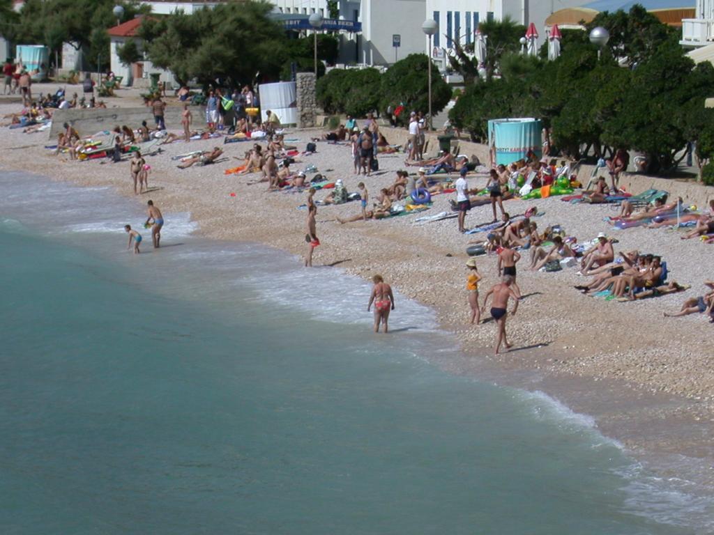 Vis A Vis Apartments Baska  Luaran gambar